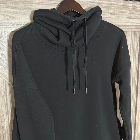 Mono b / oversized active wear cowl neck - Picture 2 of 3